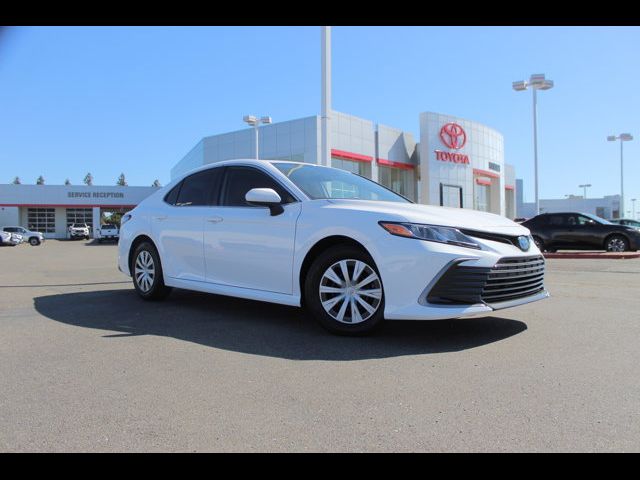 2022 Toyota Camry Hybrid LE