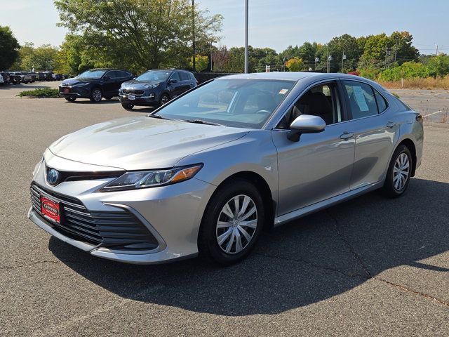 2022 Toyota Camry Hybrid LE