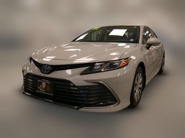 2022 Toyota Camry Hybrid LE