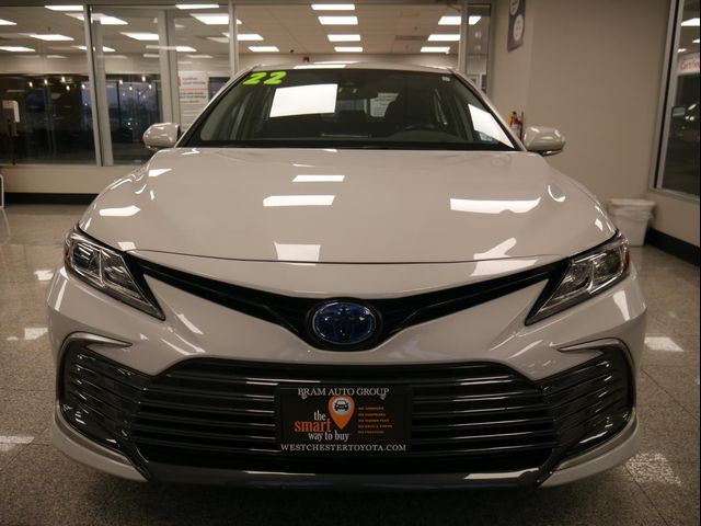 2022 Toyota Camry Hybrid LE