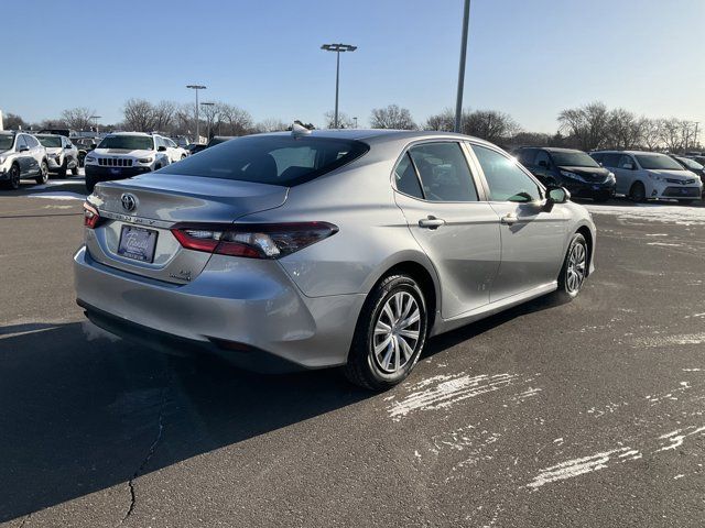 2022 Toyota Camry Hybrid LE