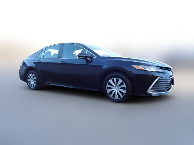 2022 Toyota Camry Hybrid LE