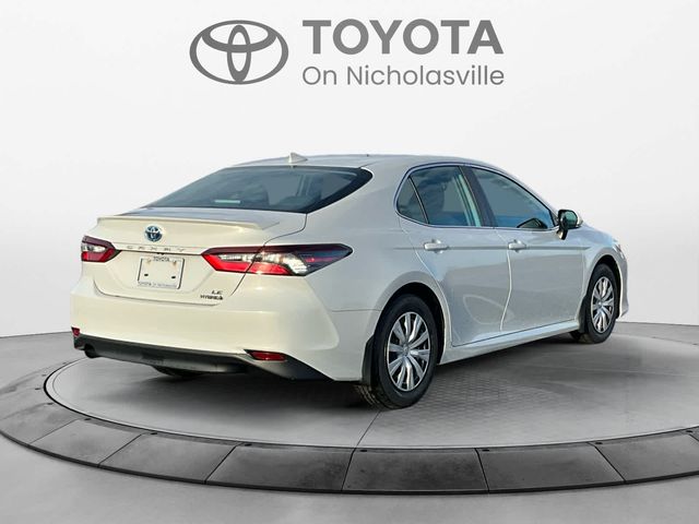 2022 Toyota Camry Hybrid LE