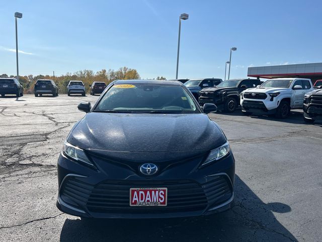 2022 Toyota Camry Hybrid LE