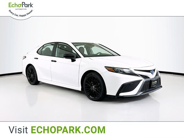 2022 Toyota Camry Hybrid Nightshade