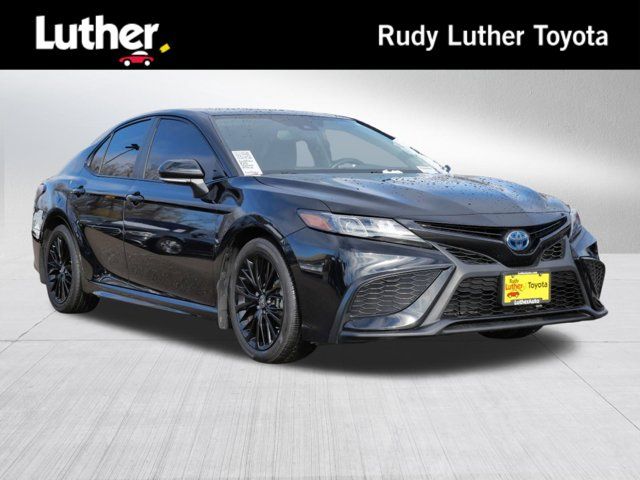 2022 Toyota Camry Hybrid Nightshade