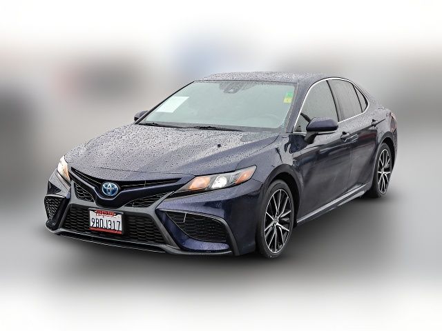 2022 Toyota Camry Hybrid SE