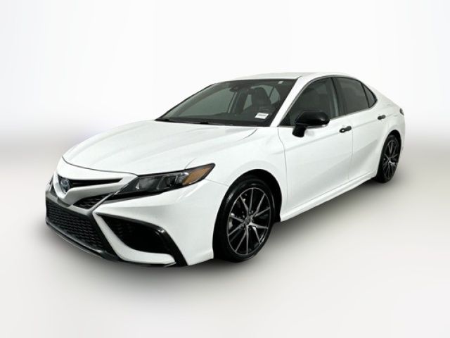 2022 Toyota Camry Hybrid SE