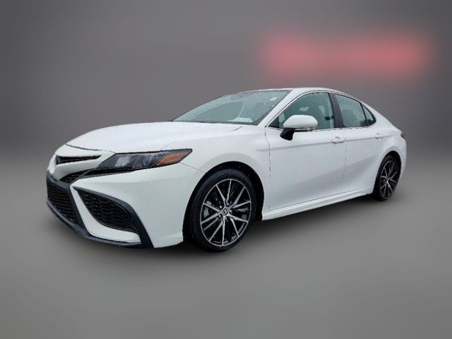 2022 Toyota Camry Hybrid SE