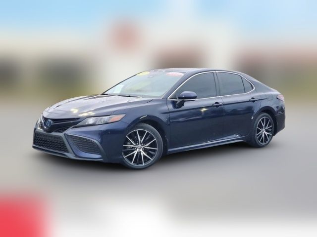 2022 Toyota Camry Hybrid SE