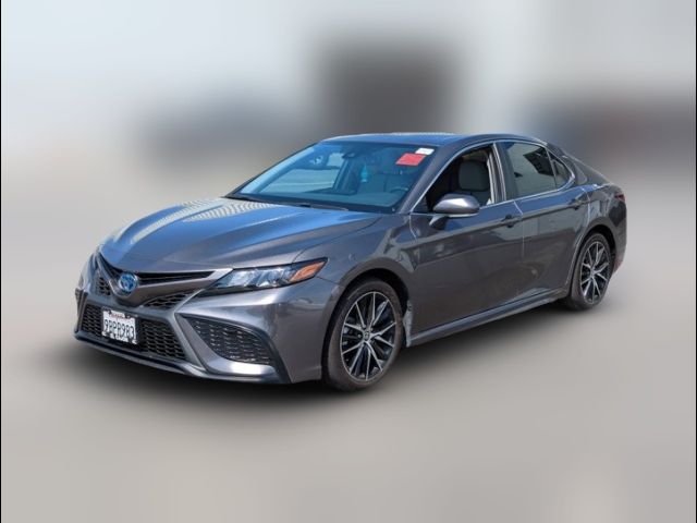 2022 Toyota Camry Hybrid SE