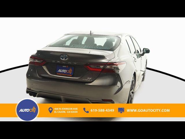 2022 Toyota Camry Hybrid SE