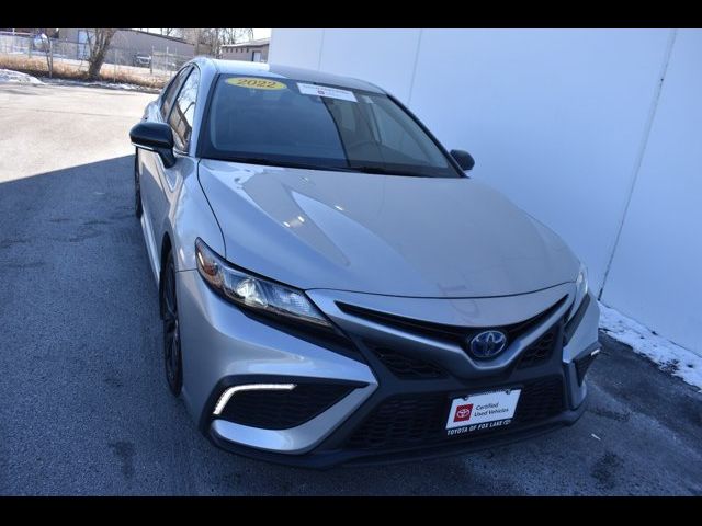 2022 Toyota Camry Hybrid SE