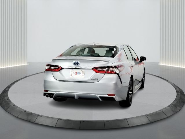 2022 Toyota Camry Hybrid SE