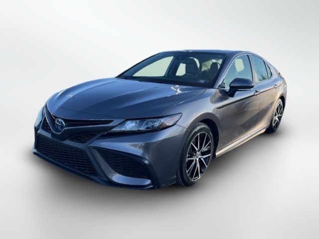 2022 Toyota Camry Hybrid SE