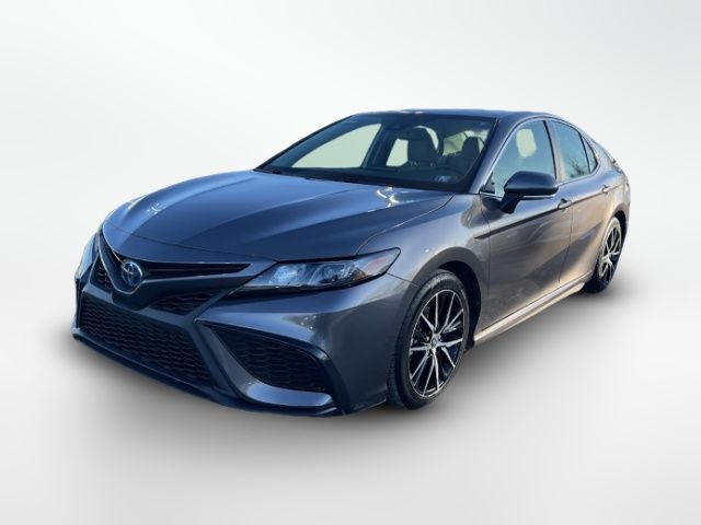 2022 Toyota Camry Hybrid SE