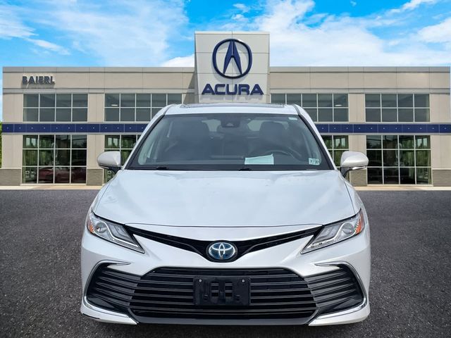 2022 Toyota Camry Hybrid XLE