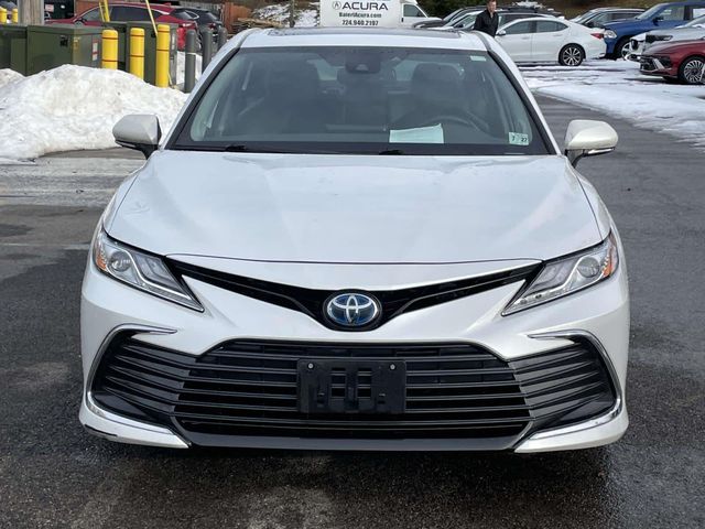 2022 Toyota Camry Hybrid XLE
