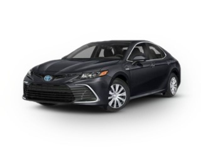 2022 Toyota Camry Hybrid XLE