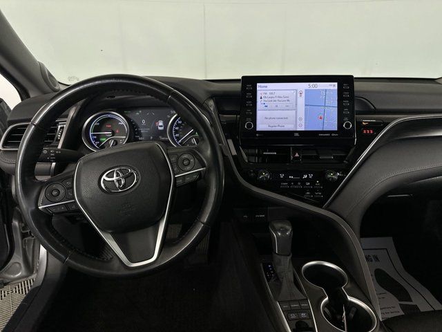 2022 Toyota Camry Hybrid XLE