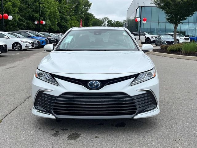 2022 Toyota Camry Hybrid XLE