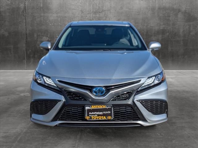 2022 Toyota Camry Hybrid XSE