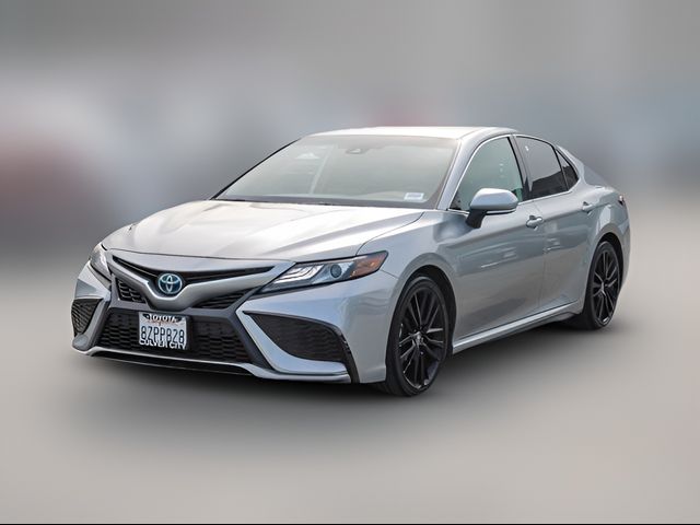 2022 Toyota Camry Hybrid XSE