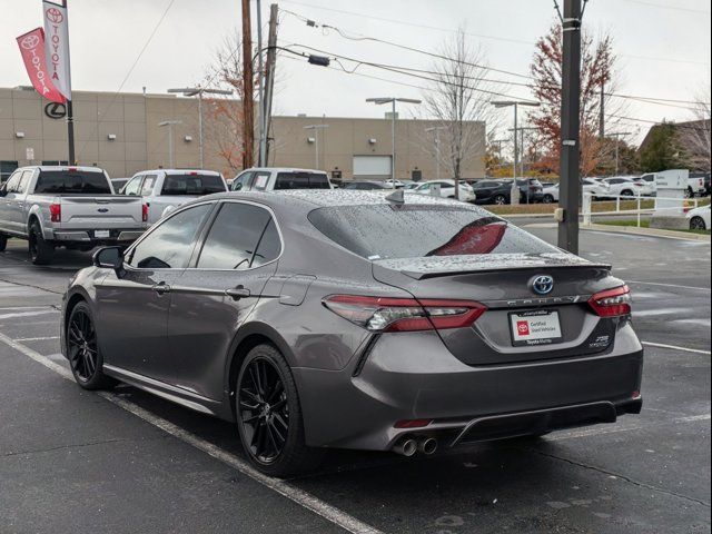 2022 Toyota Camry Hybrid XSE