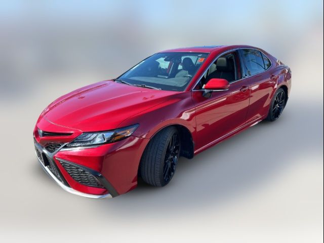 2022 Toyota Camry Hybrid XSE