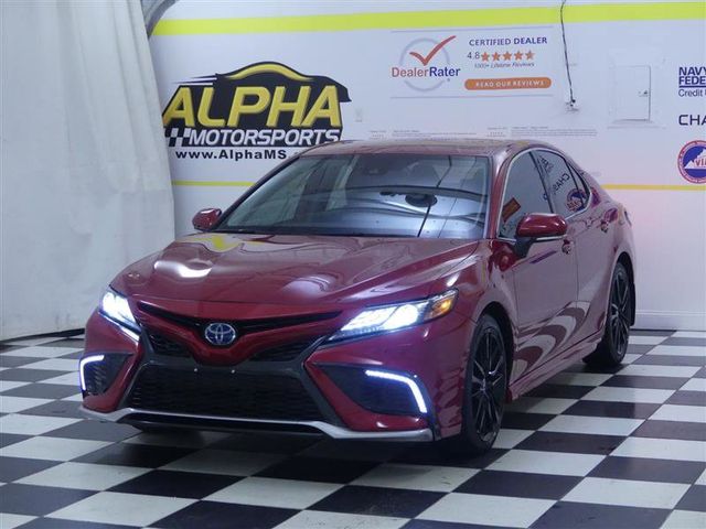 2022 Toyota Camry Hybrid XSE