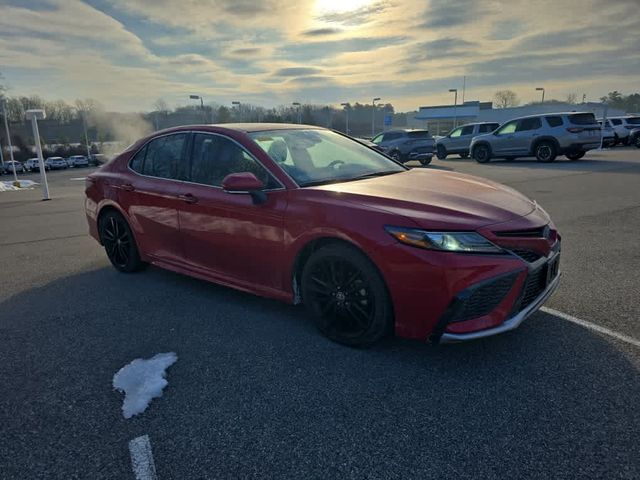 2022 Toyota Camry Hybrid XSE