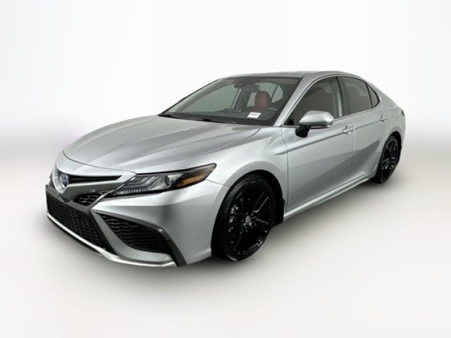 2022 Toyota Camry Hybrid XSE