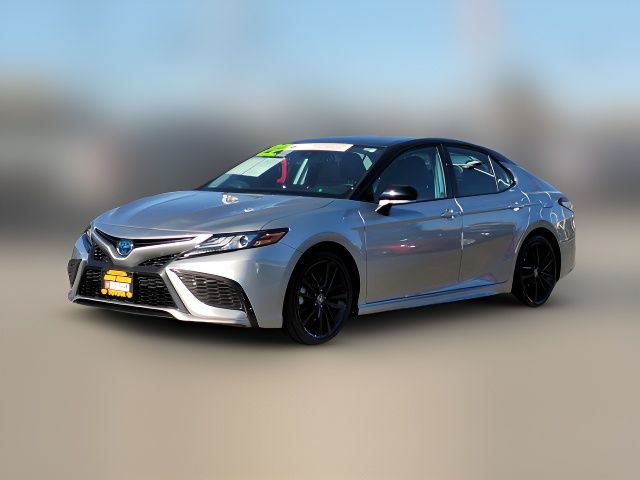 2022 Toyota Camry Hybrid XSE