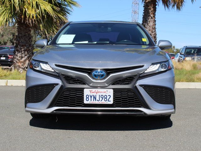 2022 Toyota Camry Hybrid XSE