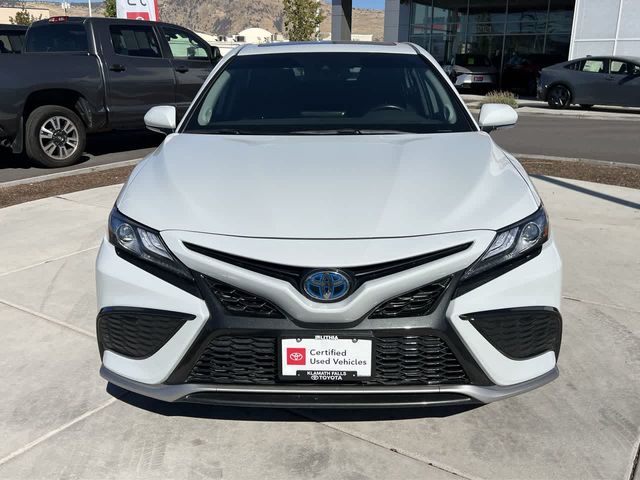 2022 Toyota Camry Hybrid XSE