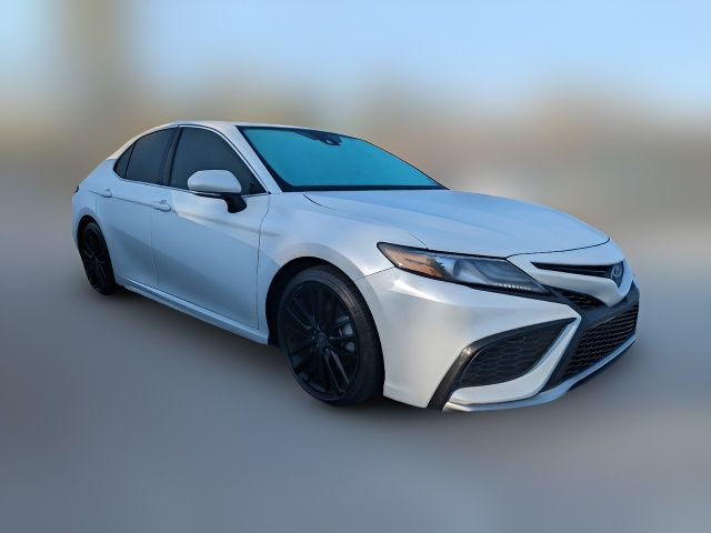 2022 Toyota Camry Hybrid XSE