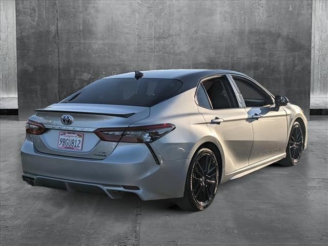 2022 Toyota Camry Hybrid XSE