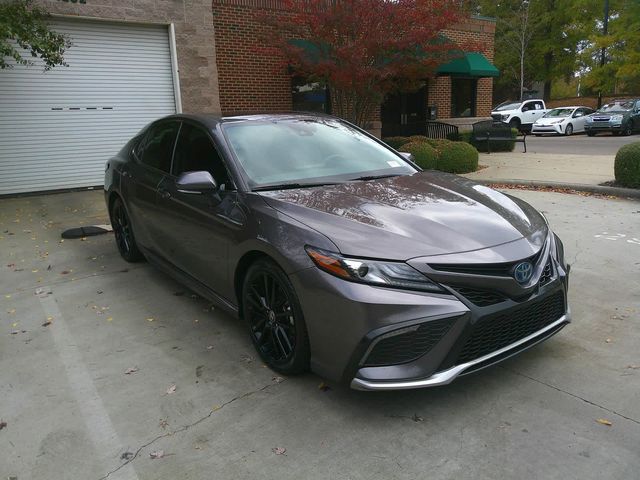 2022 Toyota Camry Hybrid XSE