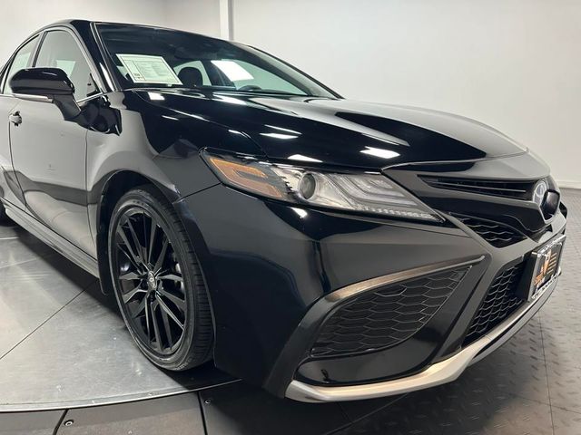 2022 Toyota Camry Hybrid XSE