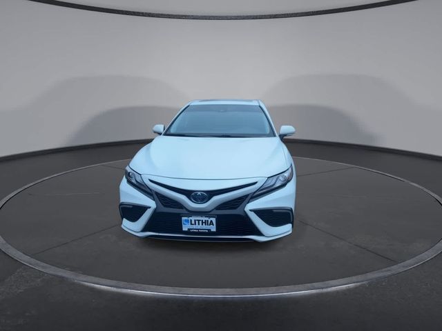 2022 Toyota Camry Hybrid XSE