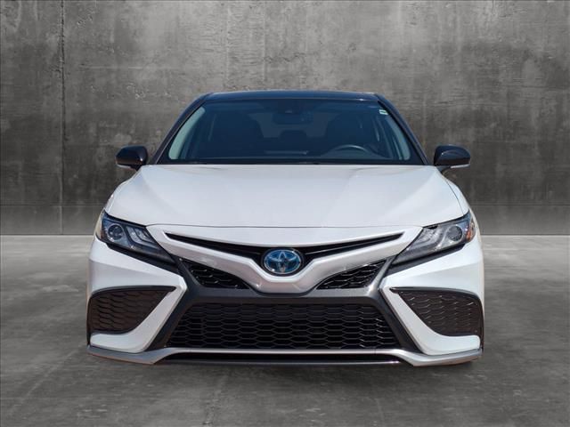 2022 Toyota Camry Hybrid XSE