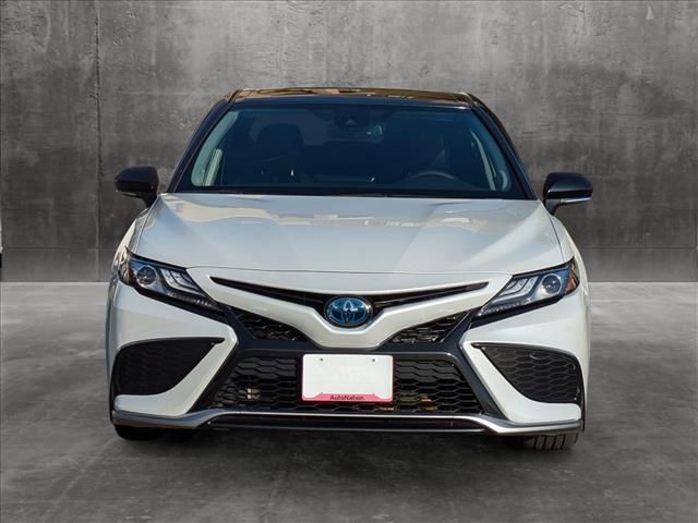 2022 Toyota Camry Hybrid XSE