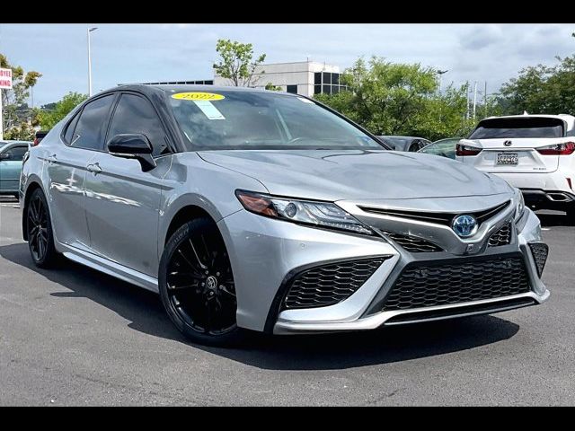 2022 Toyota Camry Hybrid XSE