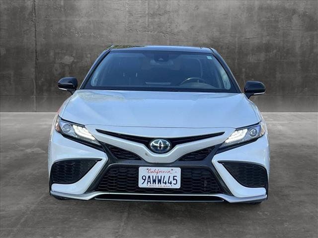 2022 Toyota Camry Hybrid XSE