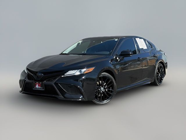 2022 Toyota Camry Hybrid XSE