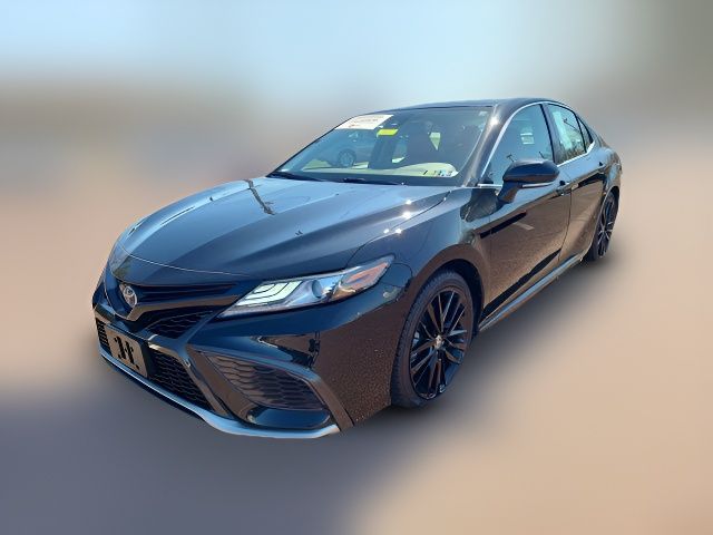 2022 Toyota Camry Hybrid XSE