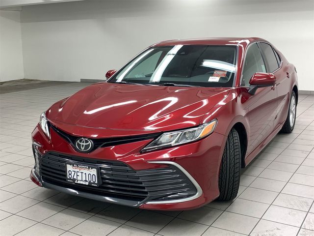 2022 Toyota Camry LE