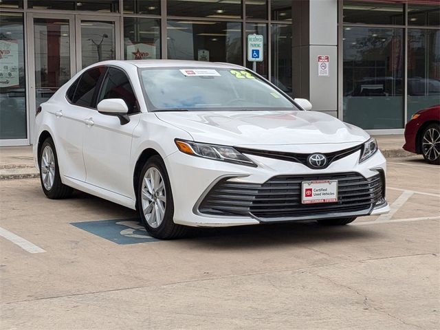 2022 Toyota Camry LE