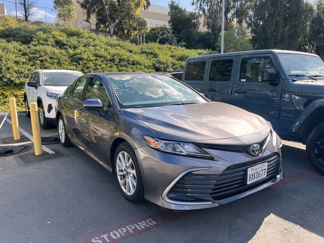 2022 Toyota Camry LE