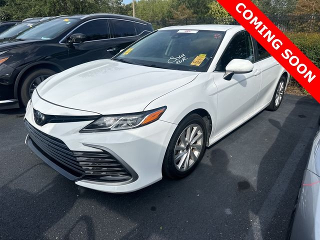 2022 Toyota Camry LE